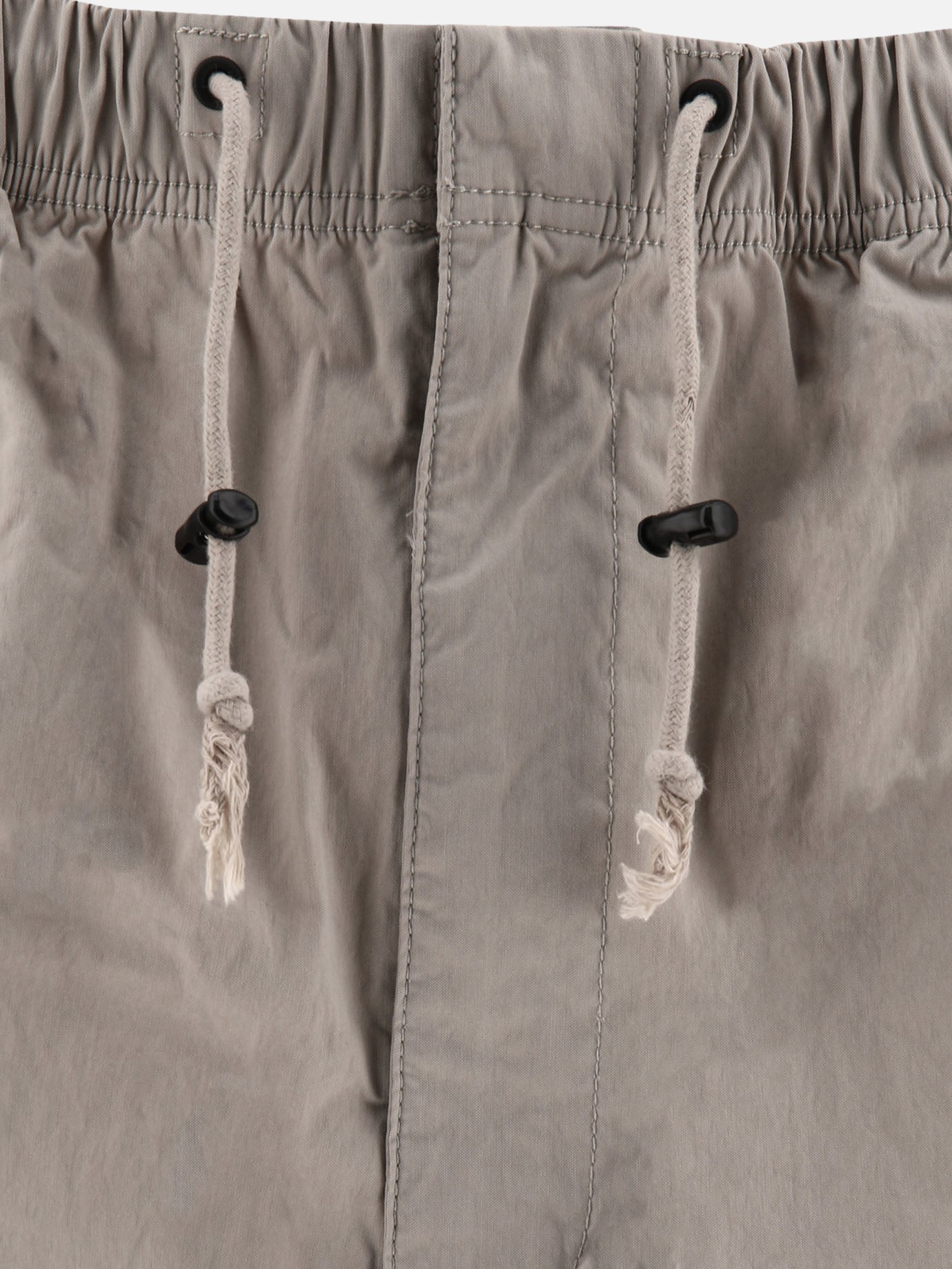 Stüssy "Nyco" shorts Beige