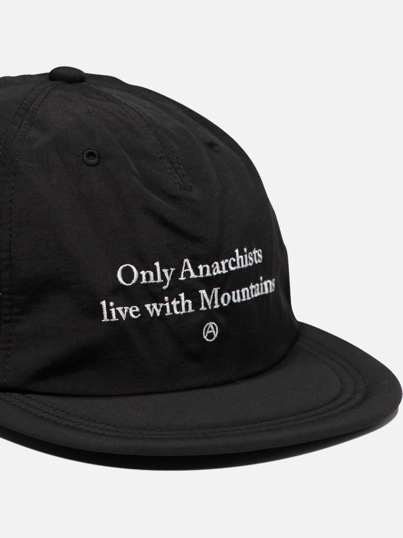 "Only Anarchist live with Mountains" hat