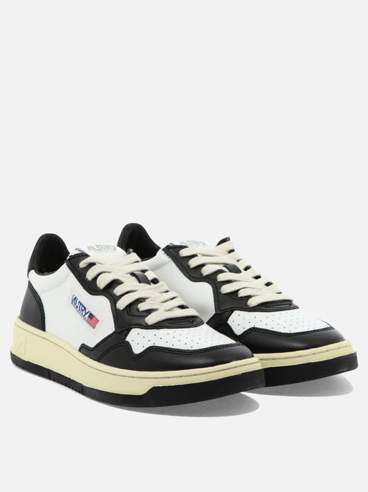 Autry "Medalist Low" sneakers 16209018_40 Black 2
