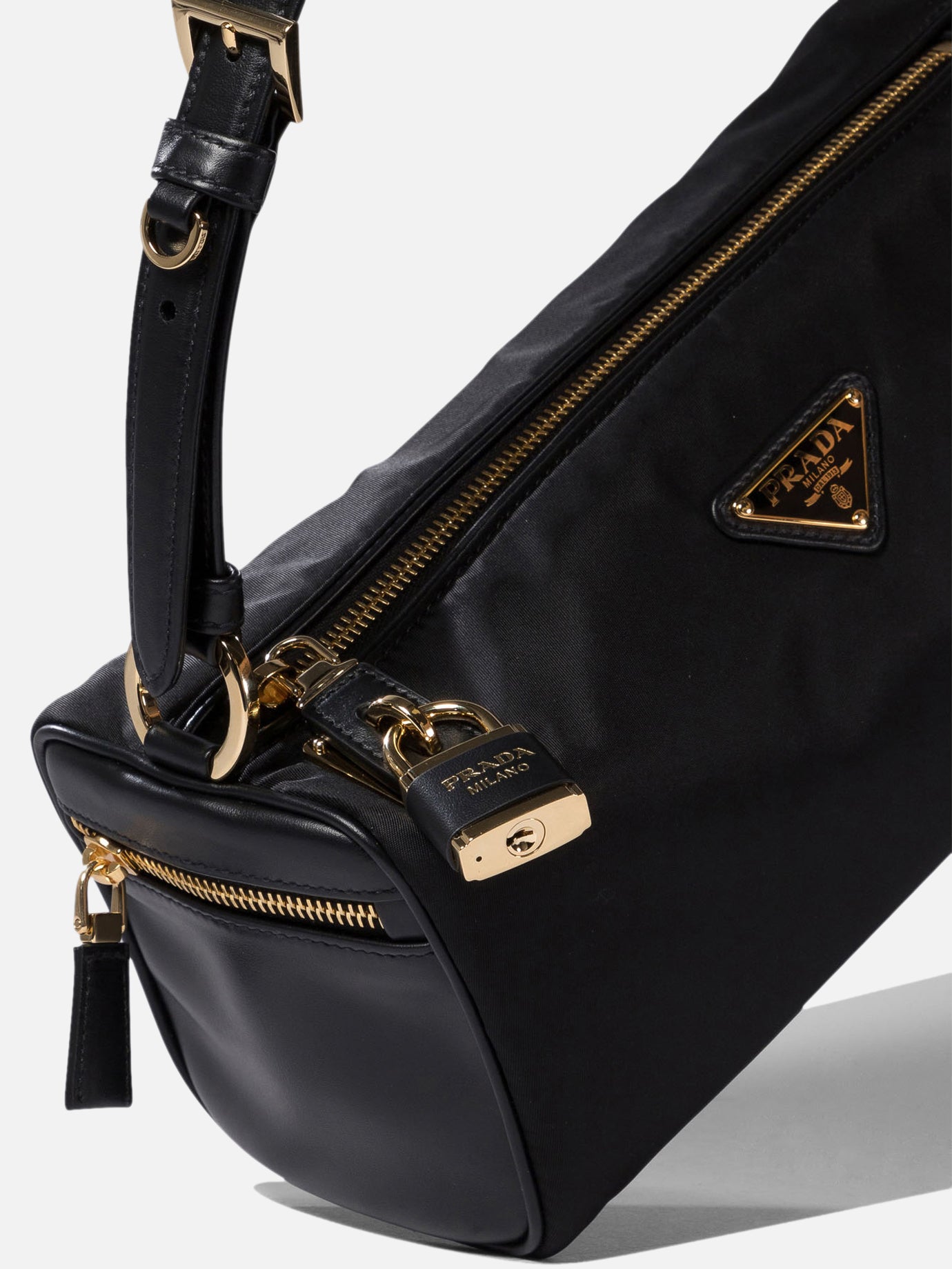 Prada Re-Nylon shoulder bag 11543546_UNI Black thumbnail_4