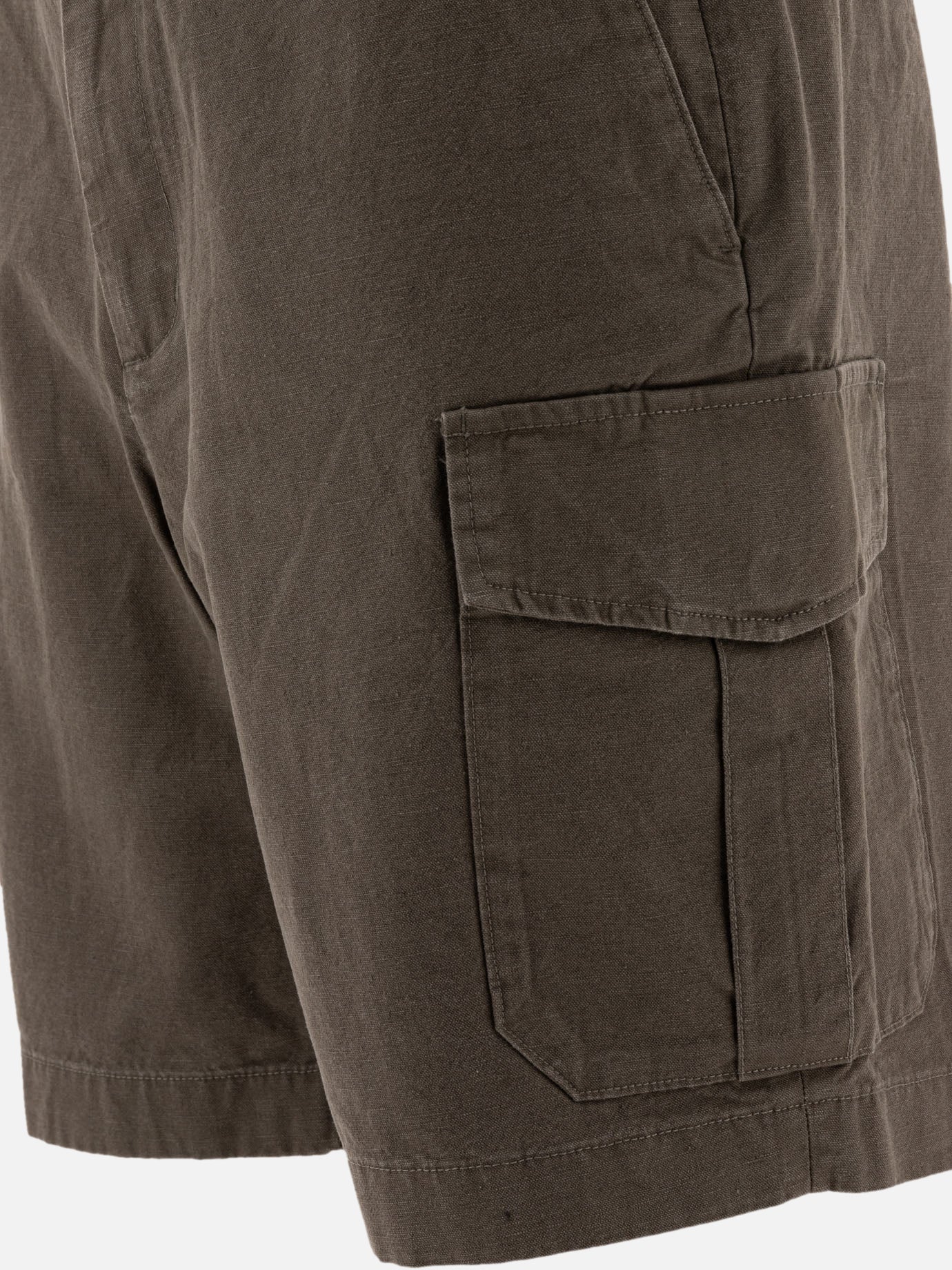 Cotton and linen cargo shorts