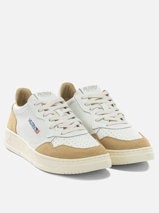 Low top sneakers 100% cow leather - 100% rubber  White - Autry Men | PLP | VIETTI Online Store | 2
