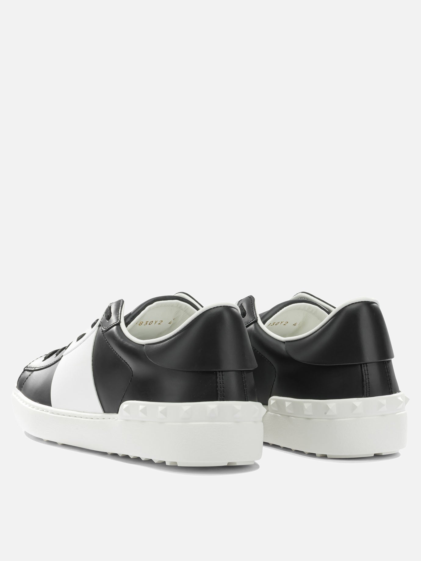 Low top sneakers 100% calf leather - 100% cowhide  Black - Valentino Garavani Men | PDP | VIETTI Online Store | Zoom-Modal_4

