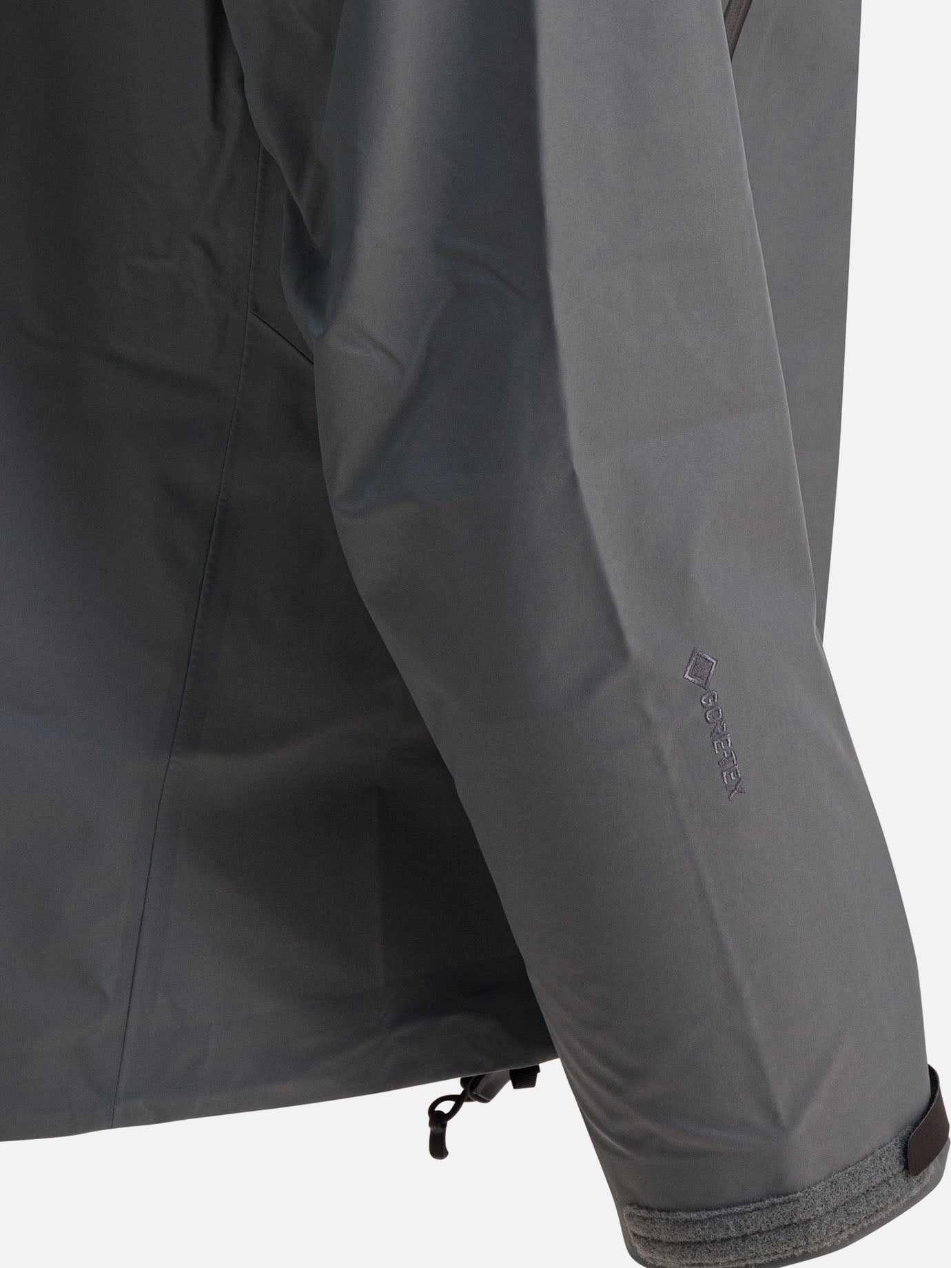 Windbreakers Logo  Grey - Arc'teryx Men | PDP | VIETTI Online Store | Zoom-Modal_4
